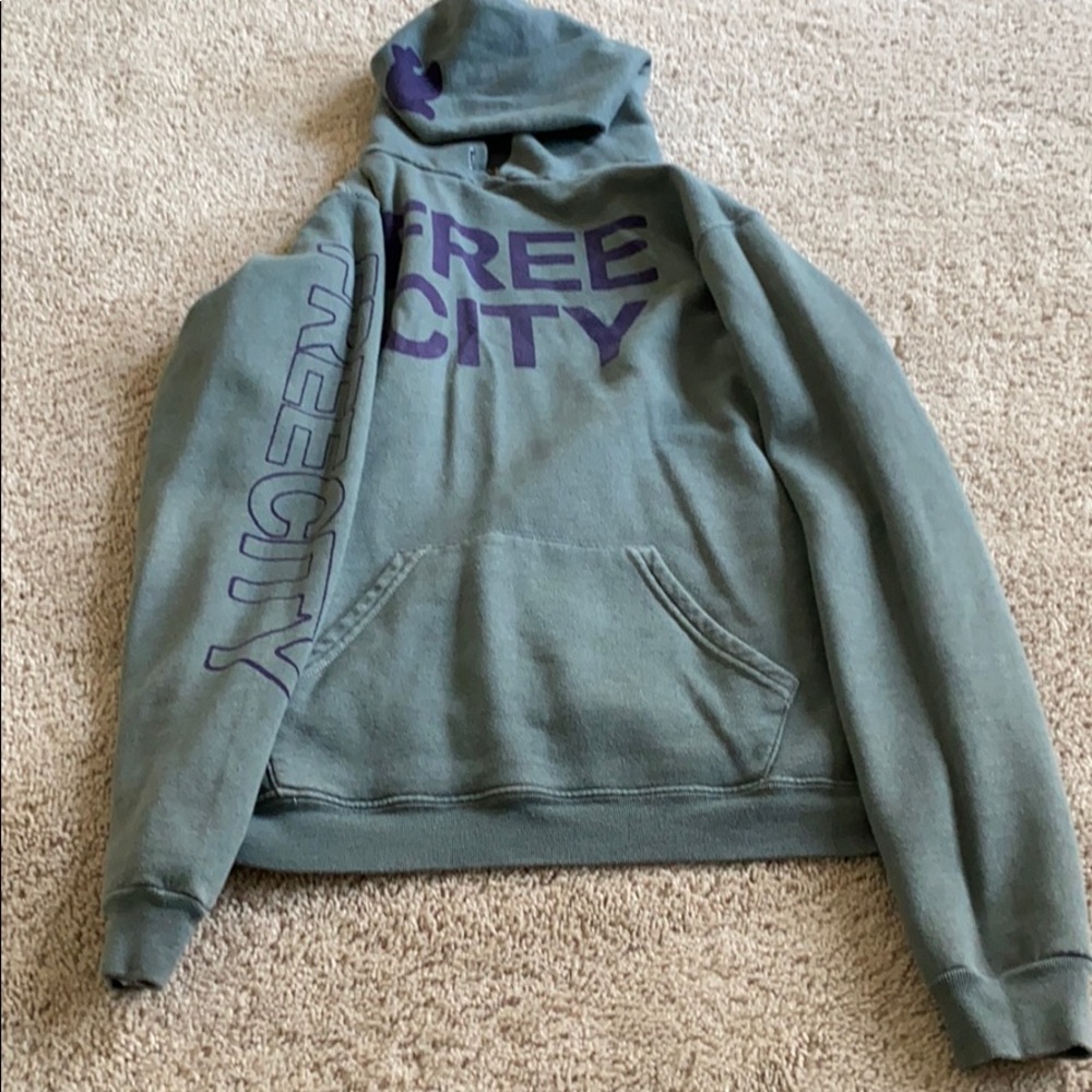 Free City Hoodie